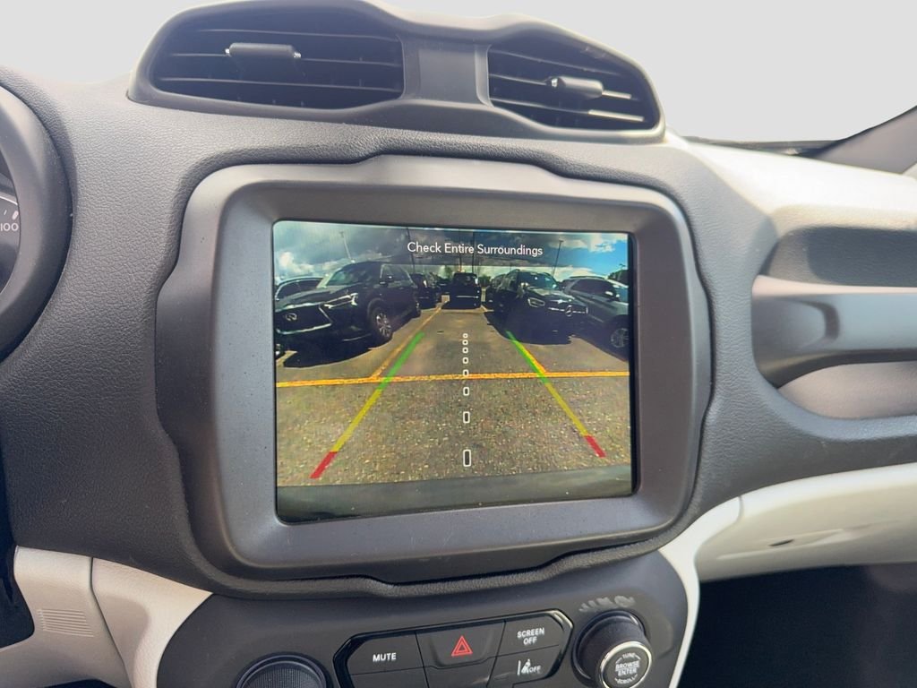 Used 2022 Gray Jeep Limited image 20