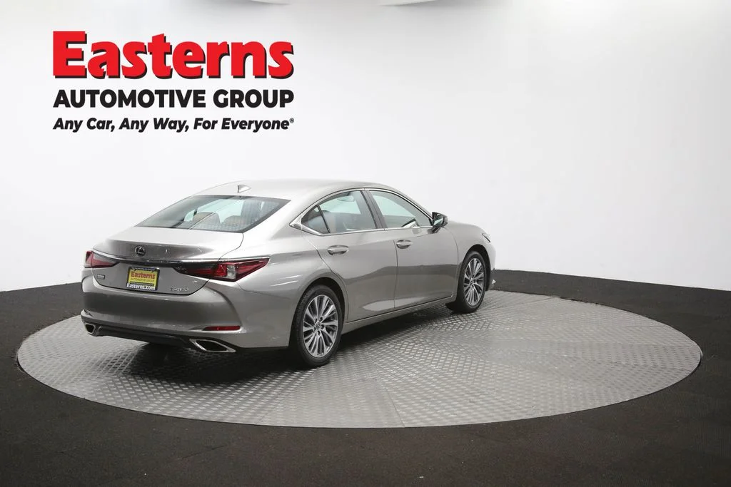 Used 2021 Silver Lexus 350 image 41