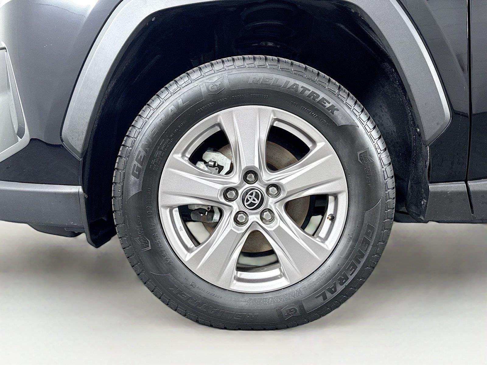 Used 2022 Midnight Black Metallic Toyota XLE image 12