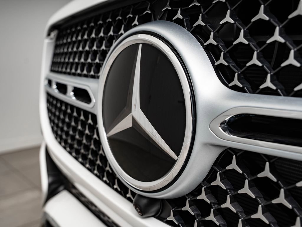 New 2026 Polar White Mercedes-Benz GLE 450 image 3