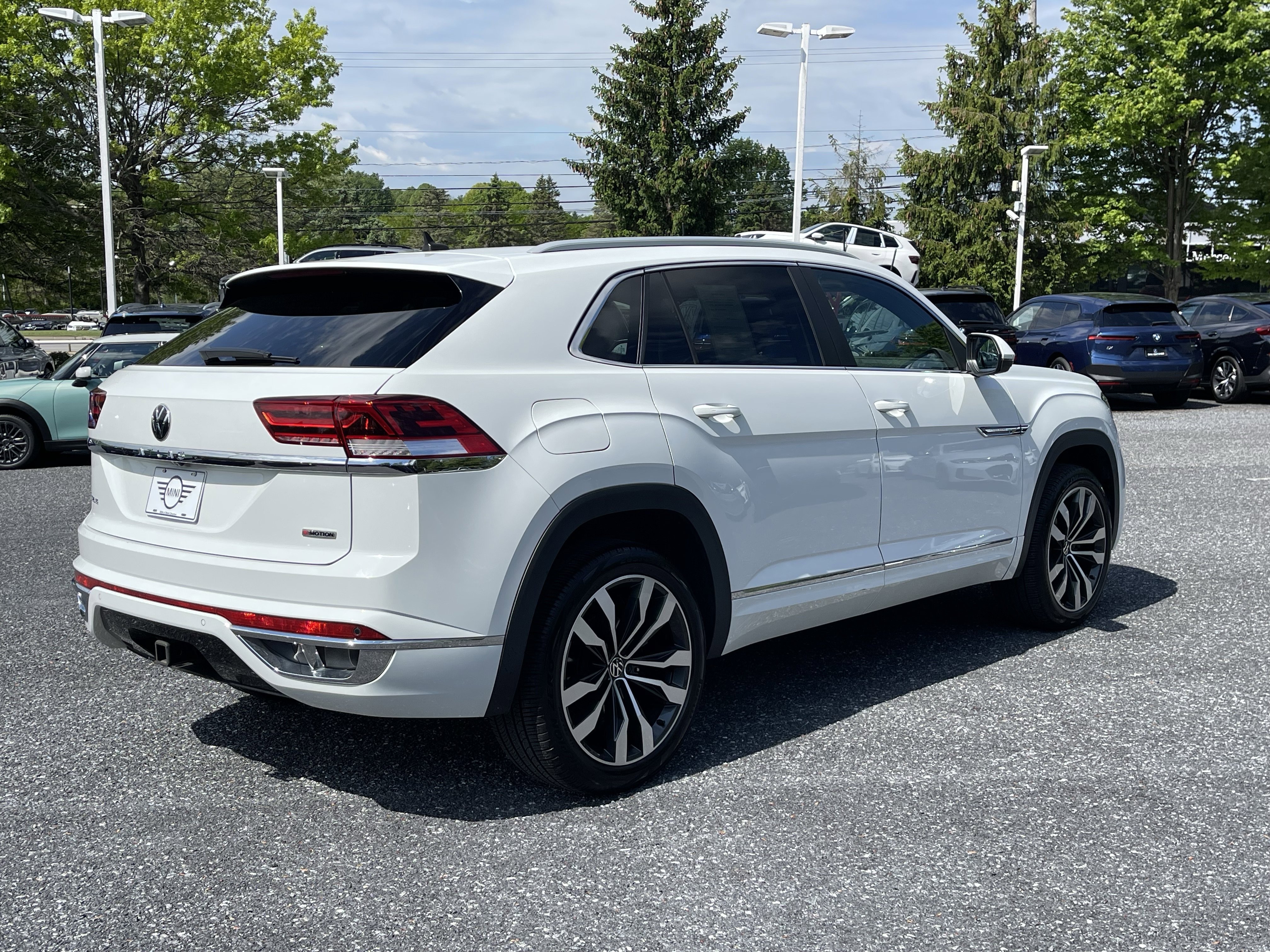 Used 2020 WHITE Volkswagen 3.6L V6 SEL R-Line image 5