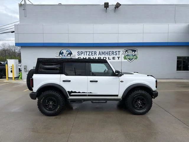 Used 2023 White Ford Wildtrak image 11