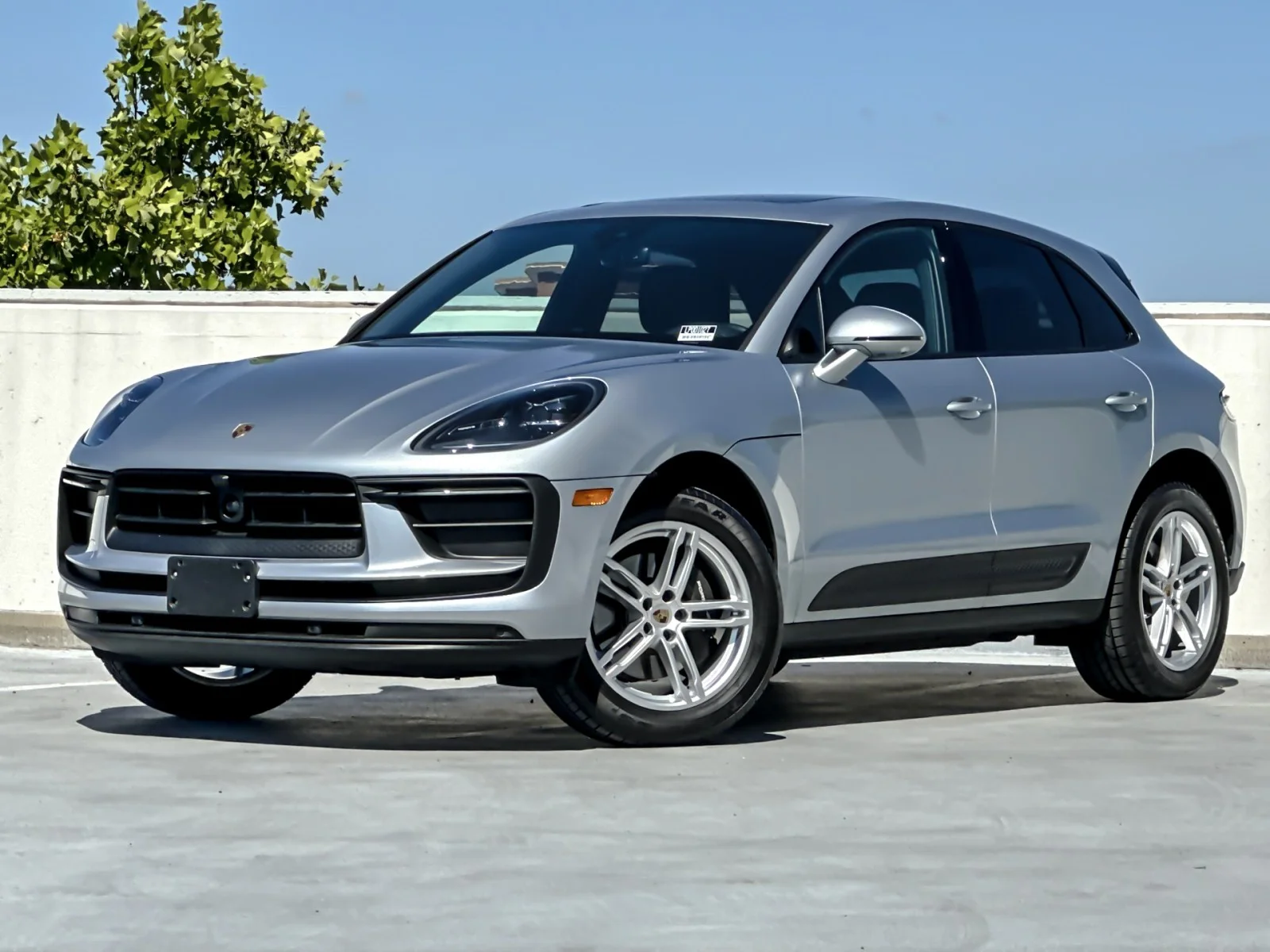 2026 Porsche Macan's photo