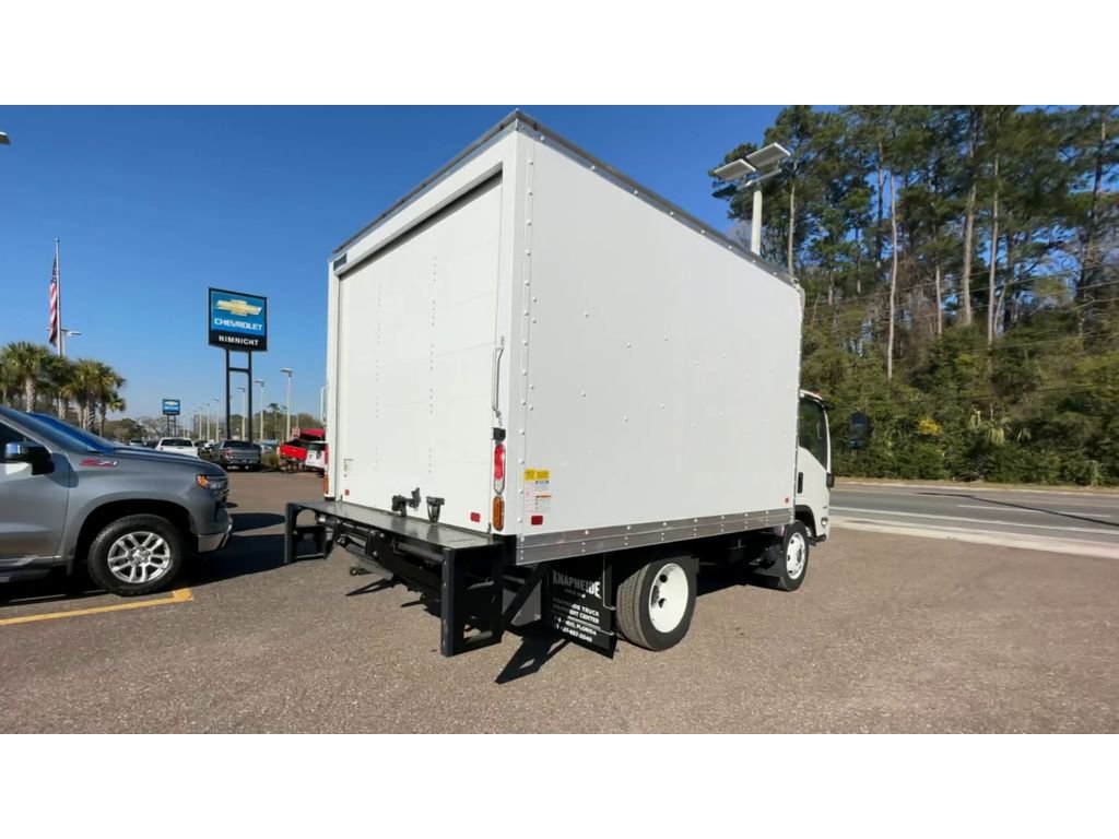 New 2024 Arc White Chevrolet MEDIUM ASH GRAY image 2