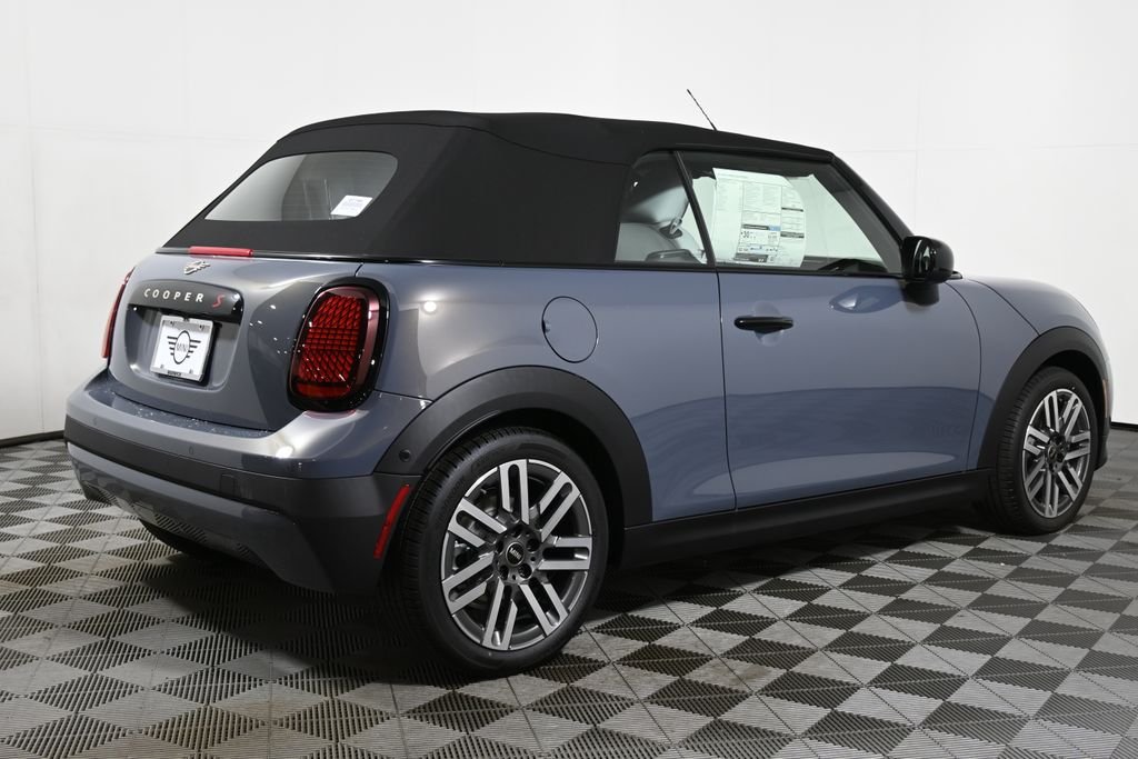 New 2026 Brown MINI Signature Plus image 8