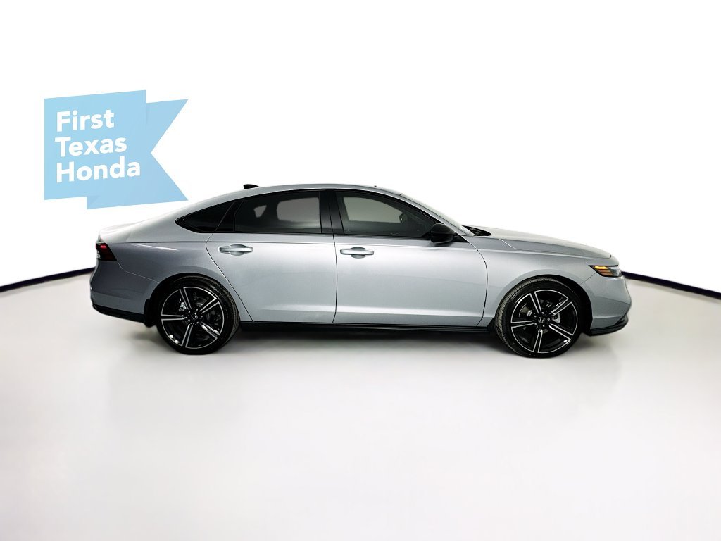 New 2026 Solar Silver Metallic Honda SE image 8