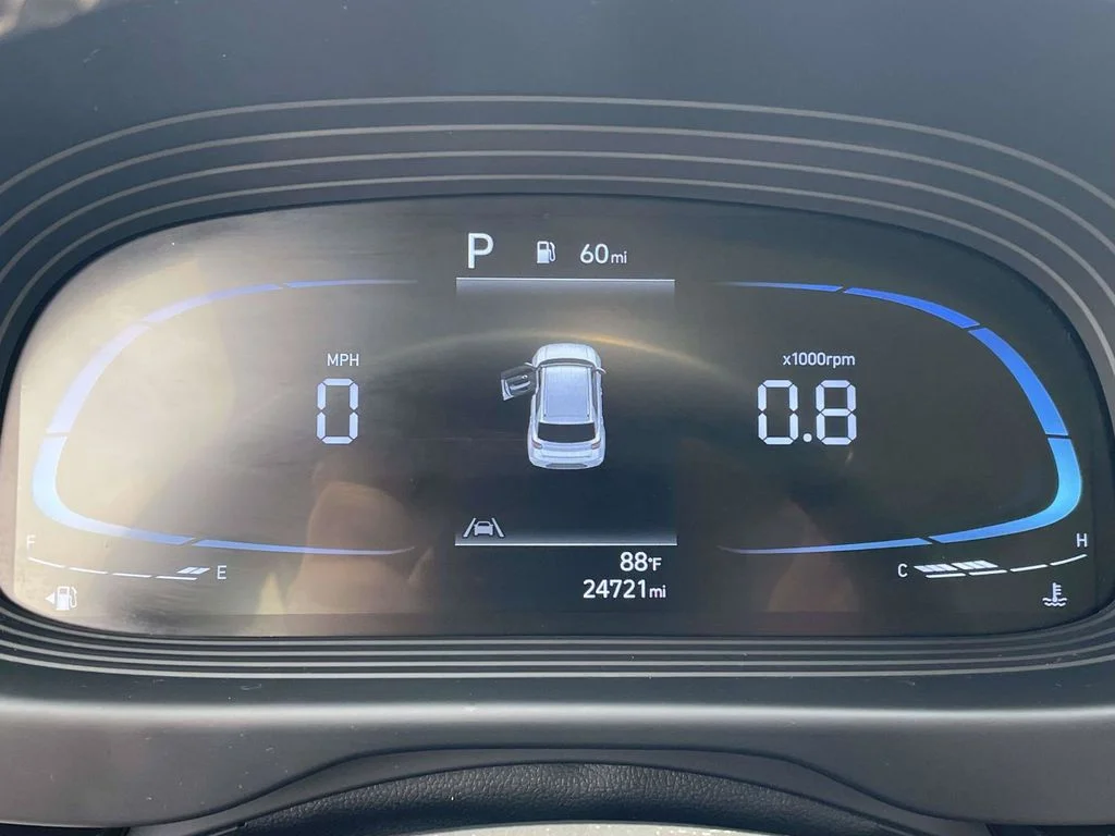 Certified Used 2025 White Hyundai SEL image 25