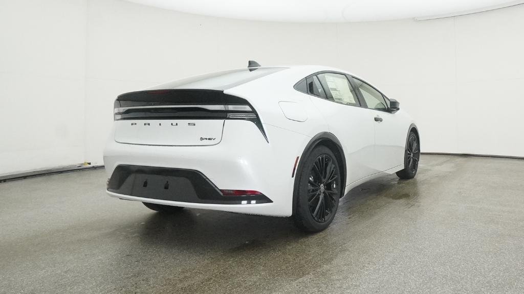 New 2026 Wind Chill Pearl Toyota Nightshade Edition image 36