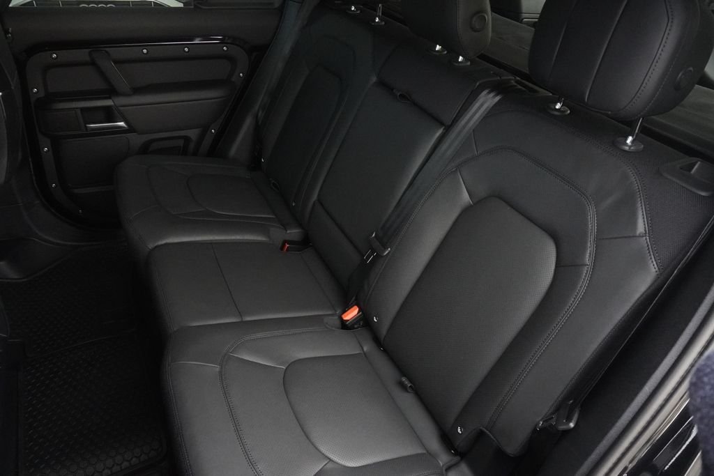 2026 Land Rover Defender V8 - Photo 30