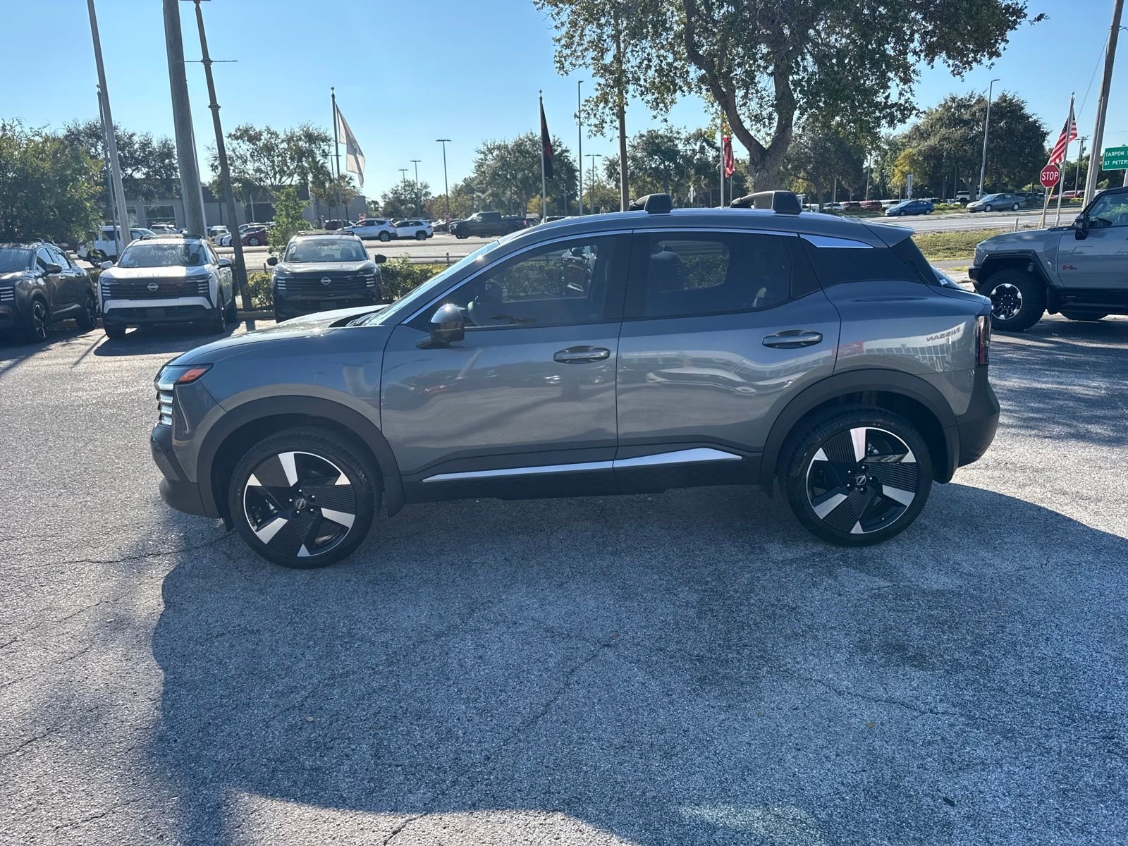 New 2026 Nissan Kicks SR 4D Sport Utility