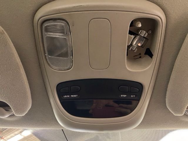 Used 2005 Blue Dodge SLT image 24
