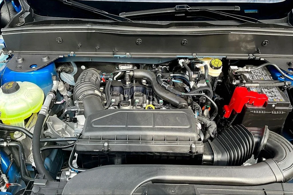 New 2026 Velocity Blue Metallic Ford Outer Banks® image 12