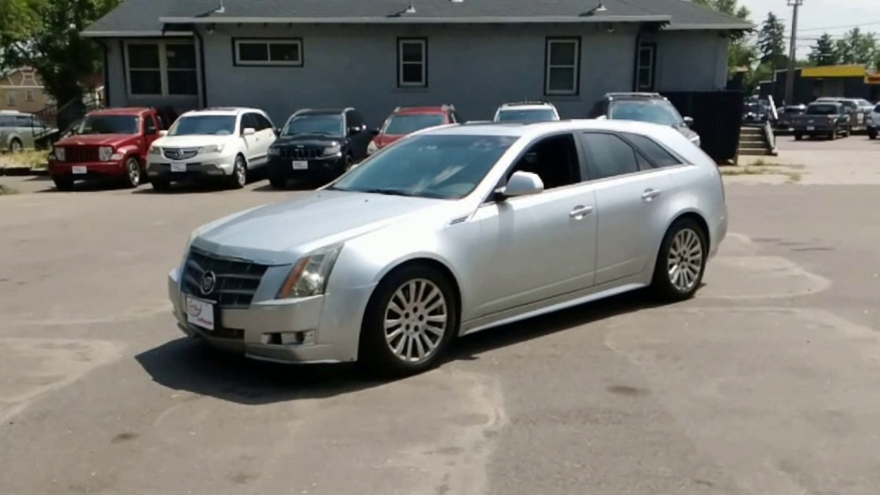 2010 Cadillac CTS Premium photo 2