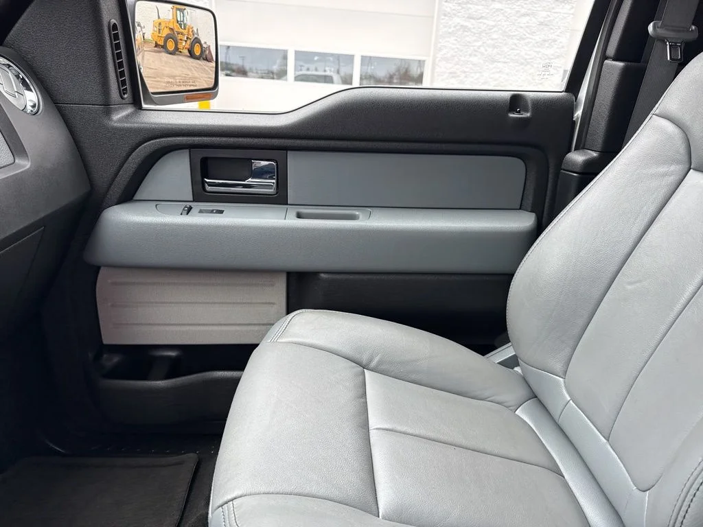 Used 2014 Ingot Silver Metallic Ford XLT image 27