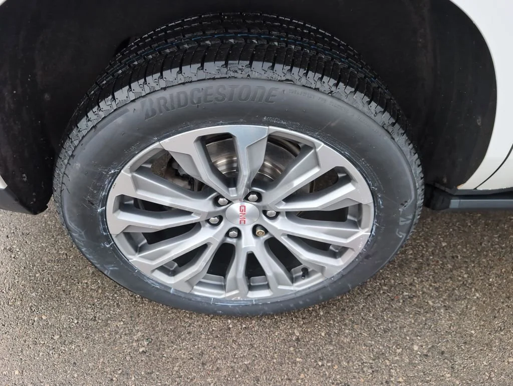2021 GMC Yukon Denali - Photo 9