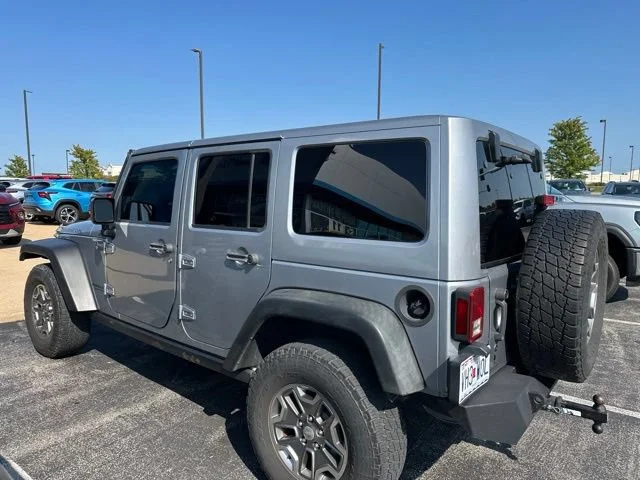 Used 2015 Silver Jeep Rubicon image 5