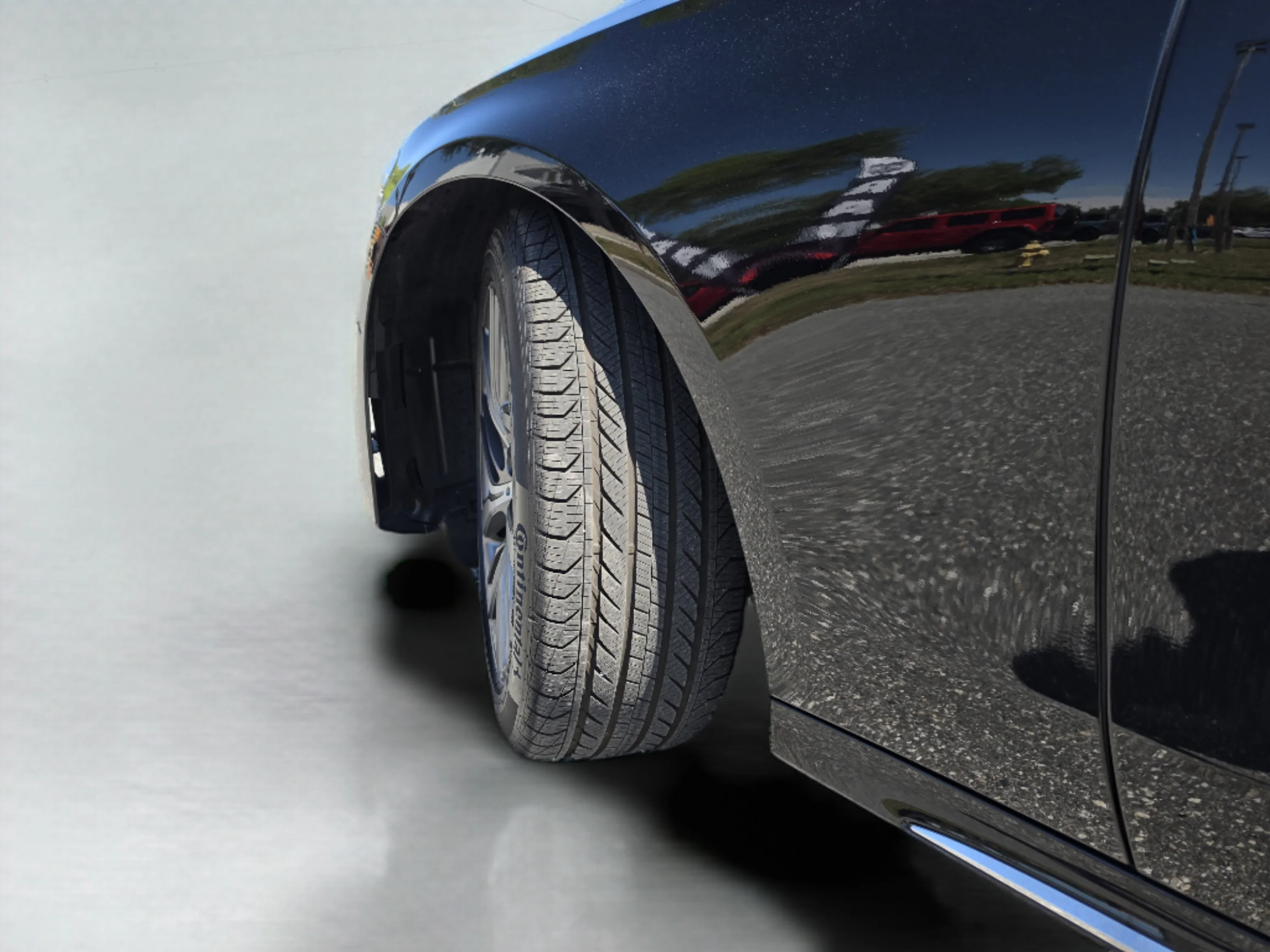 Used 2025 Obsidian Black Metallic Mercedes-Benz E 350 image 41
