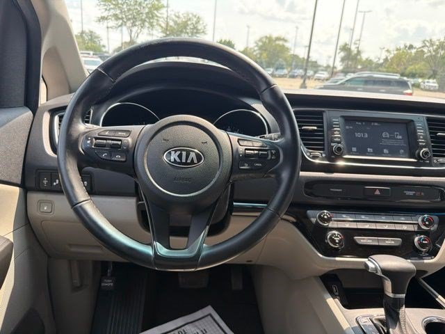 Used 2021 Snow White Pearl Kia EX image 25