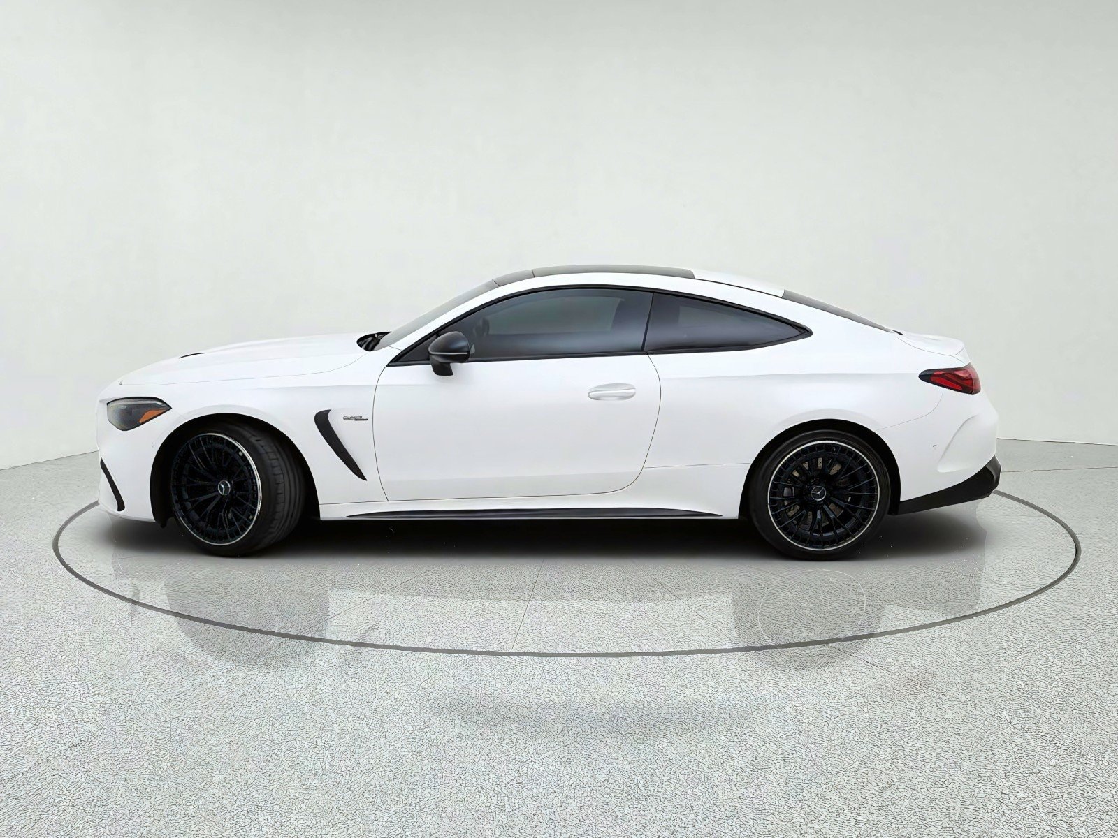 Certified Used 2024 MANUFAKTUR Moonlight White Metallic Mercedes-Benz AMG® CLE 53 image 14