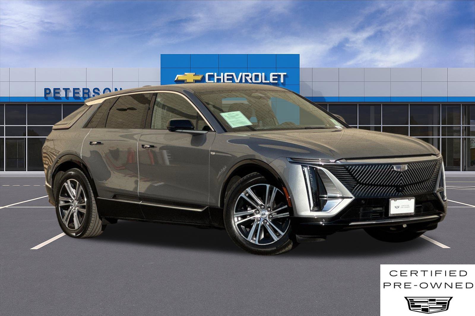 2024 Cadillac LYRIQ Luxury 1