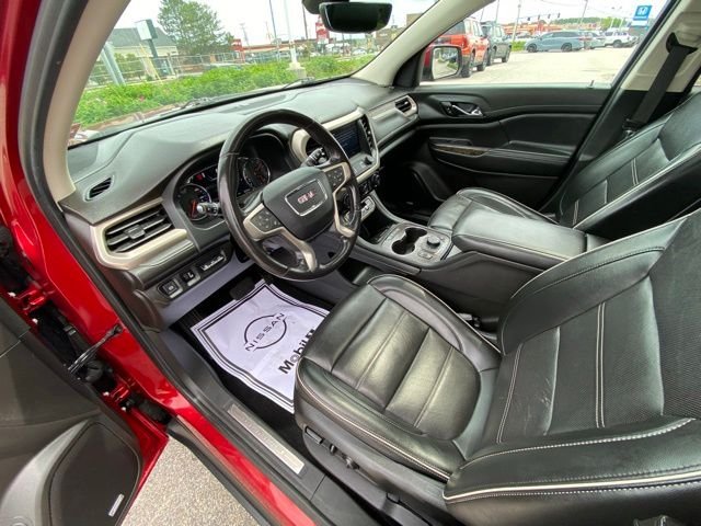 Used 2021 Cayenne Red GMC Denali image 14