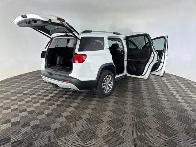 Used 2019 White GMC SLE-2 image 14