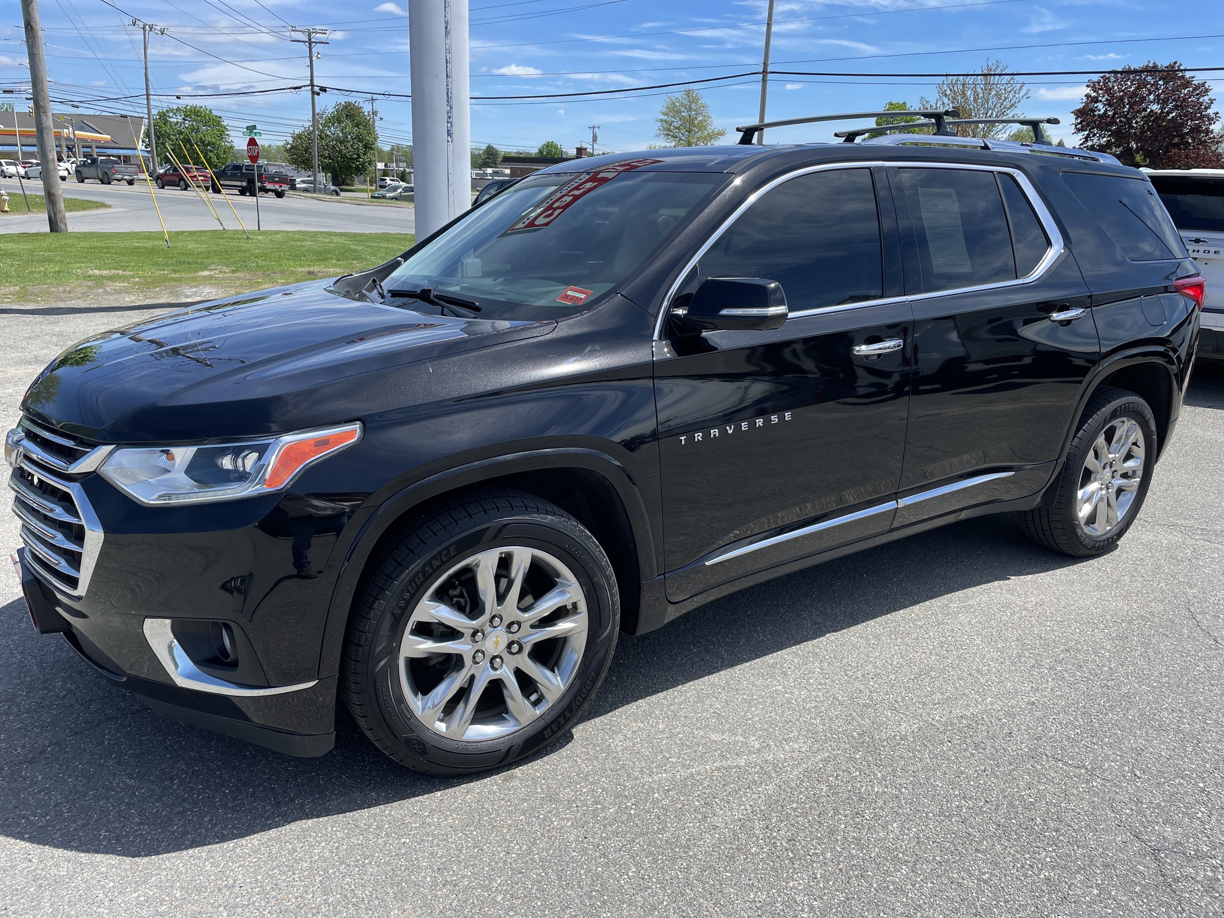 2021 Chevrolet Traverse AWD High Country's photo