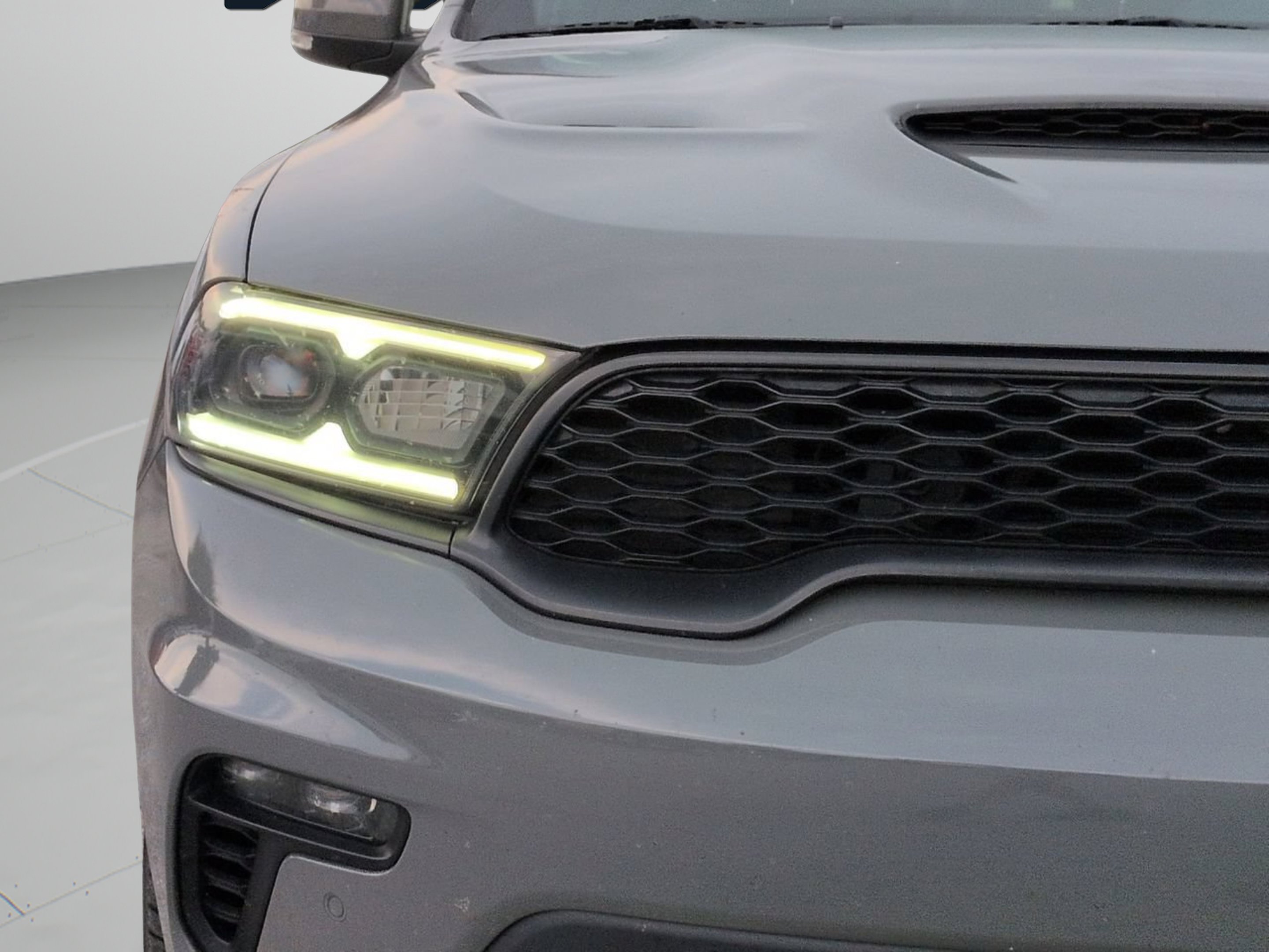 Used 2022 Destroyer Gray Clearcoat Dodge R/T image 33