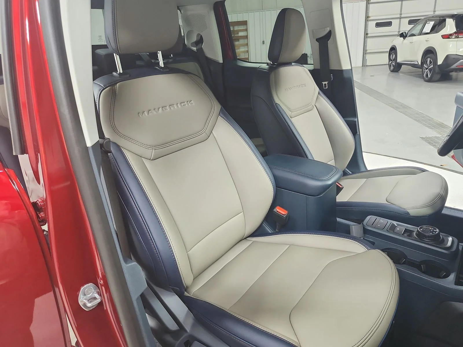 New 2026 Ruby Red Metallic Tinted Clearcoat Ford Lariat® image 42