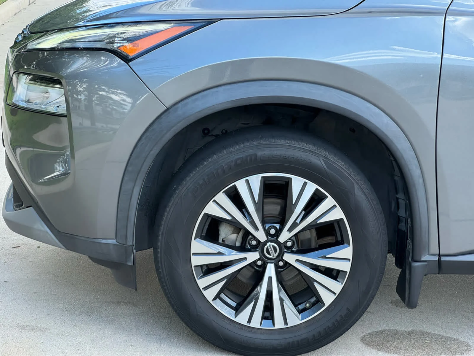 Used 2021 Gun Metallic Nissan SV image 10