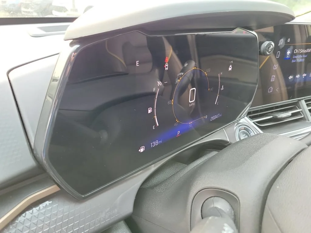 Used 2024 Cacti Green Chevrolet ACTIV image 9