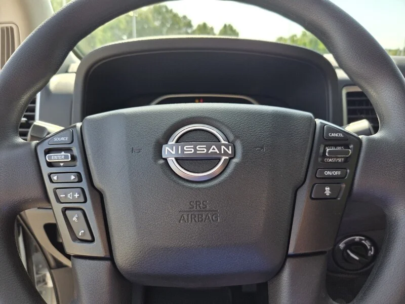 Used 2023 Glacier White NISSAN SV image 23