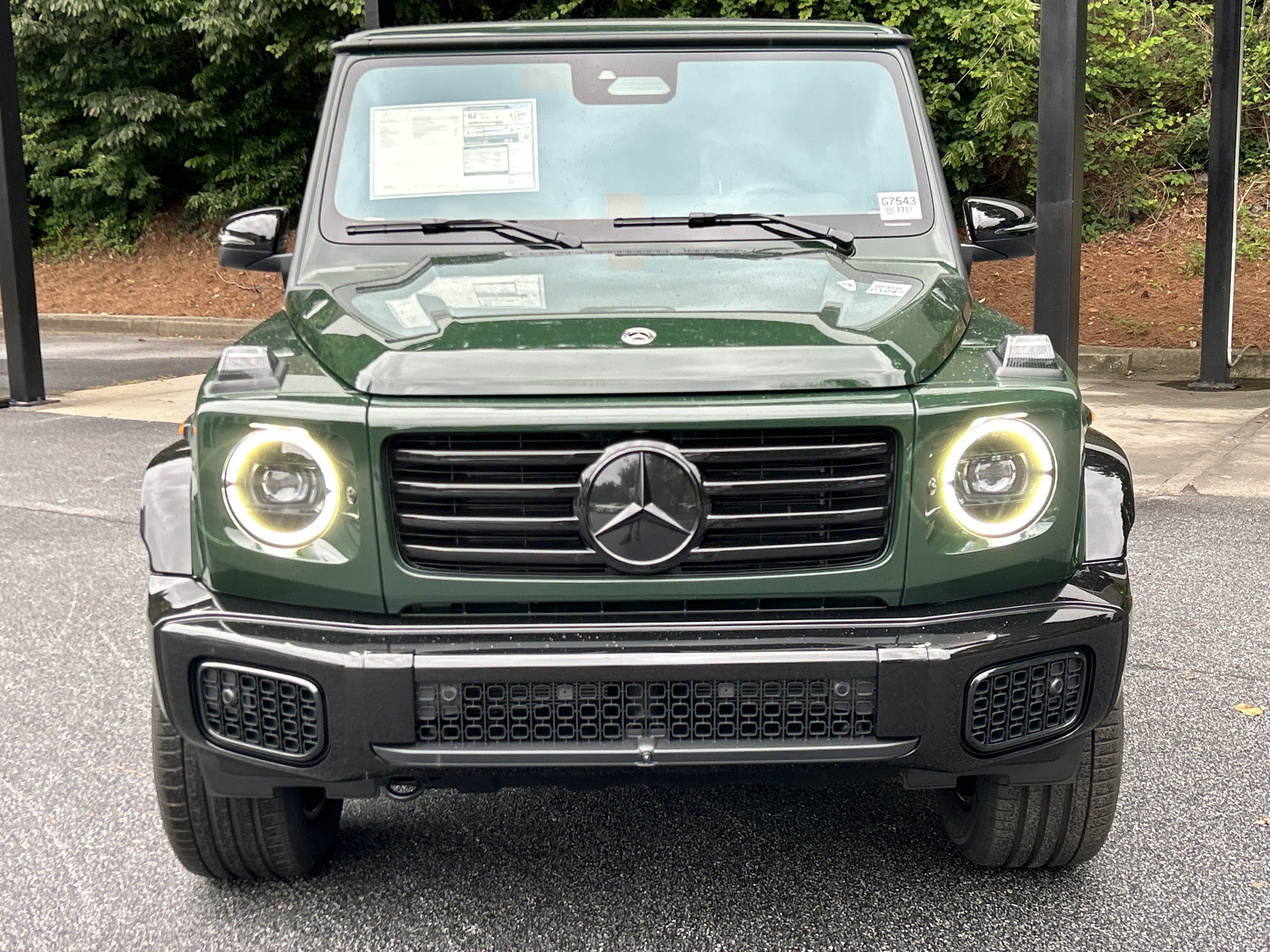 New 2026 MANUFAKTUR Deep Green Non-Metallic Mercedes-Benz G 580e SUV image 3