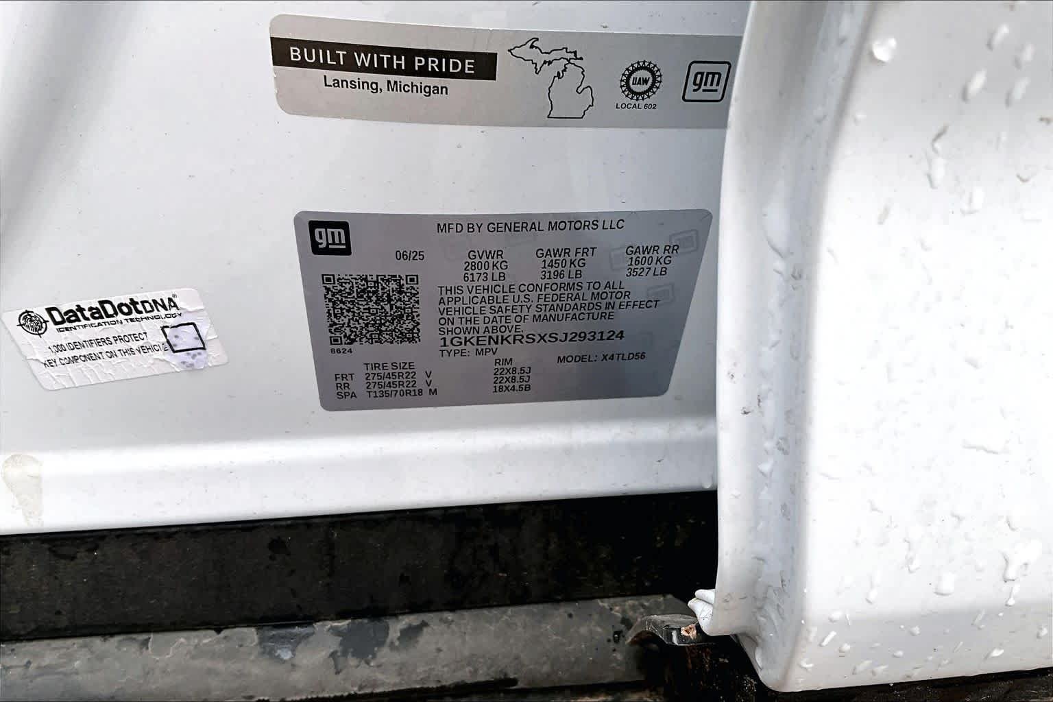 Used 2025 WHITE GMC FWD Elevation image 33