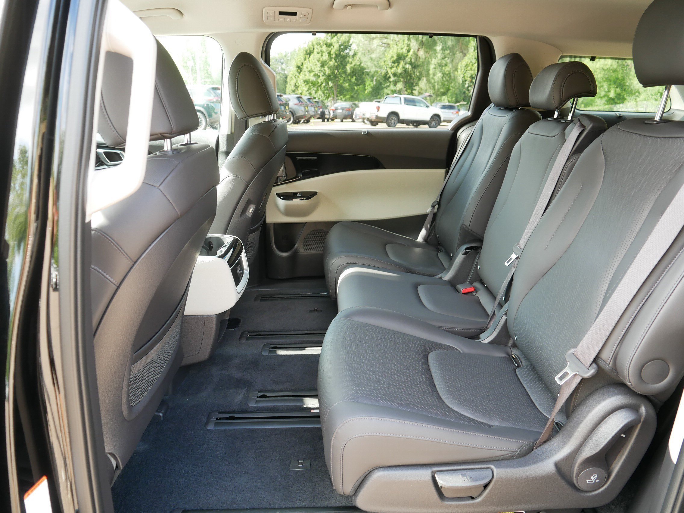 Certified Used 2023 Aurora Black Pearl Kia EX image 35