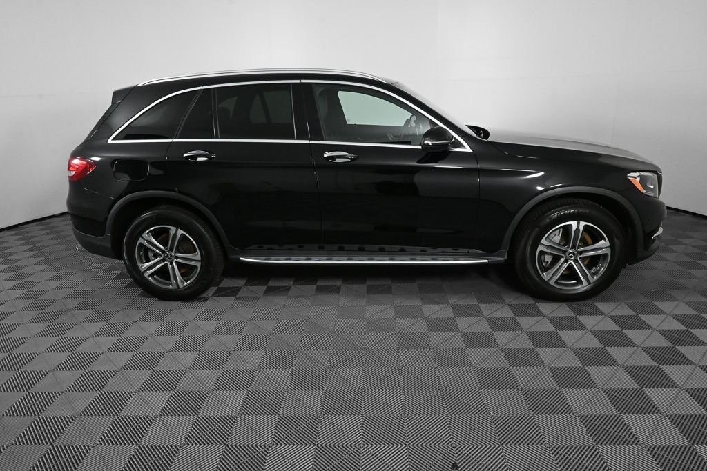 Used 2017  Mercedes-Benz GLC 300 image 26