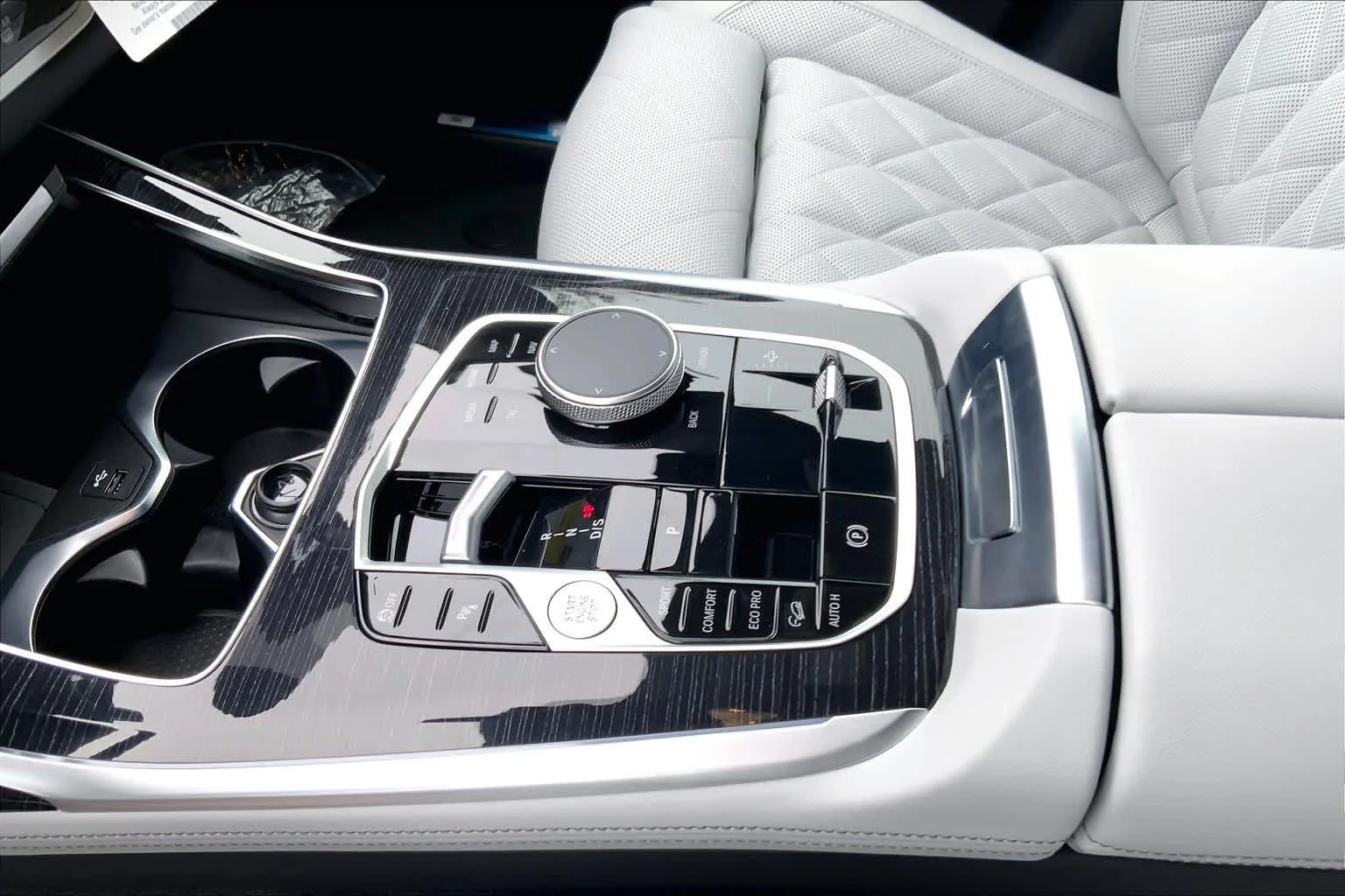 New 2027 Carbon Black Metallic BMW xDrive40i image 7