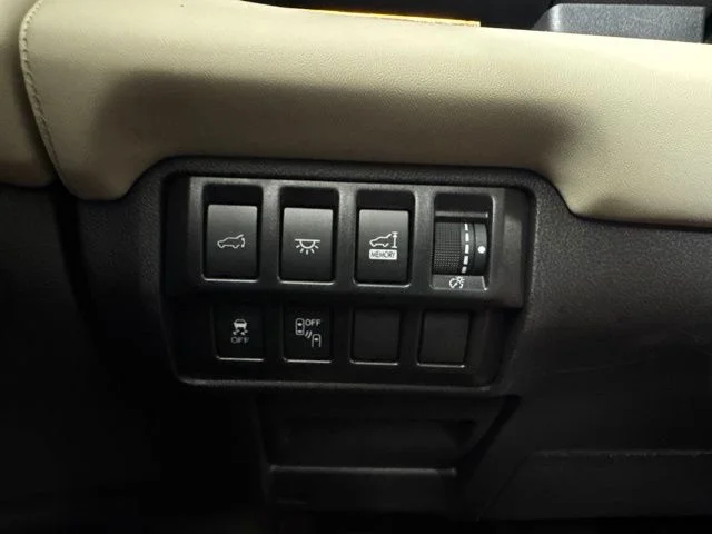 Certified Used 2022 Crystal White Pearl Subaru Touring image 20