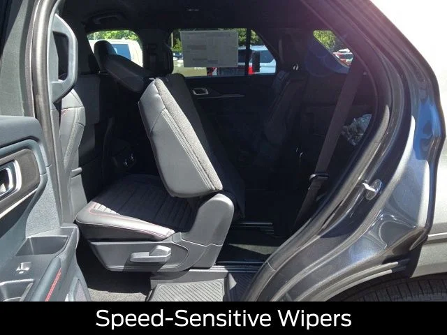 New 2026 Carbonized Gray Metallic Ford ST-Line image 39