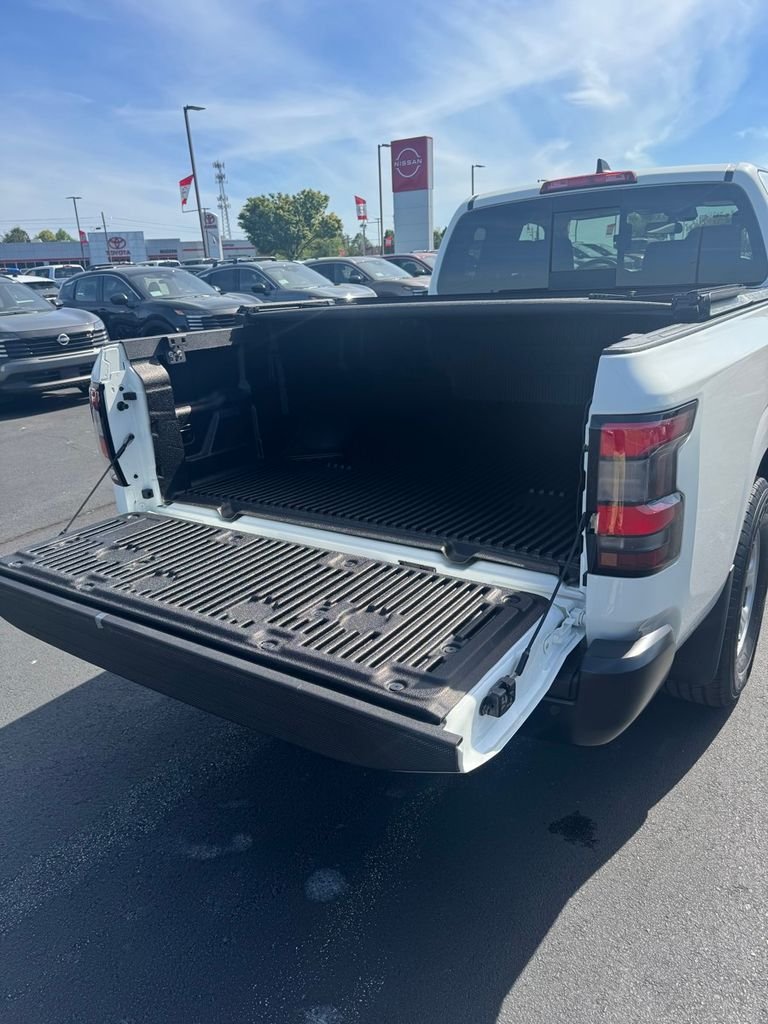 New 2026 Glacier White Nissan King Cab® S image 19