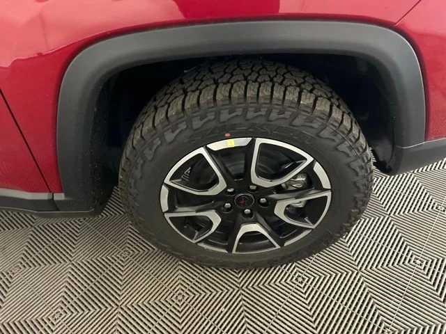 New 2026 Red Hot Pearl-Coat Exterior Paint Jeep Trailhawk image 39