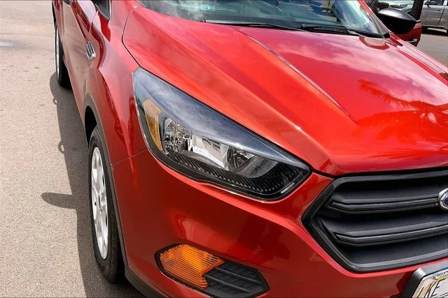 Used 2019 Orange Ford S image 26