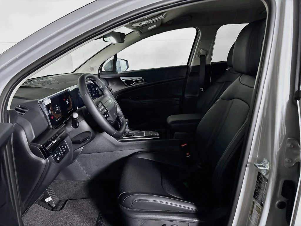 New 2027 Wolf Gray Kia EX image 11