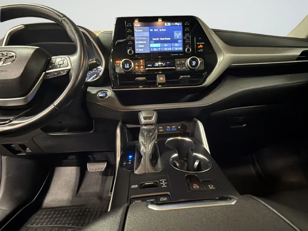 Used 2022 Blue Toyota XLE image 21