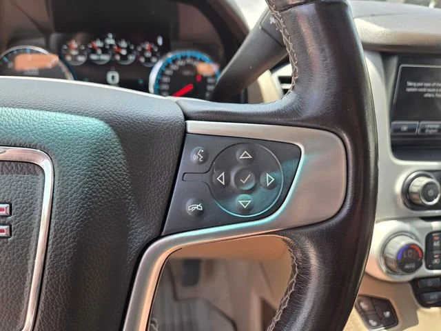 Used 2020 Onyx Black GMC SLT image 30