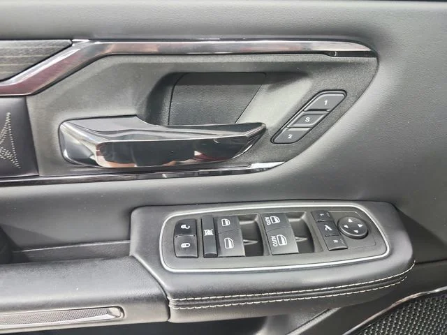 Used 2022  Ram Limited image 36