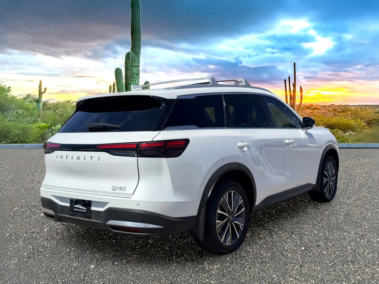 New 2027 RADIANT WHITE INFINITI Luxe FWD image 4