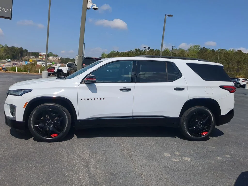 Used 2022 Summit White Chevrolet Premier image 8