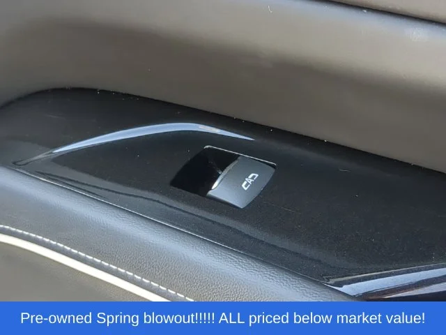 Used 2021 White Cadillac Sport Platinum image 51
