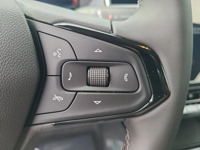 New 2027 Mosaic Black Metallic Chevrolet LT image 26
